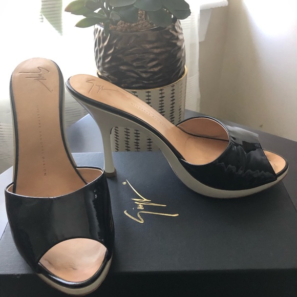 Giuseppe Zanotti Shoes - Giuseppe Zanotti Patent Leather Peep Toe Mules